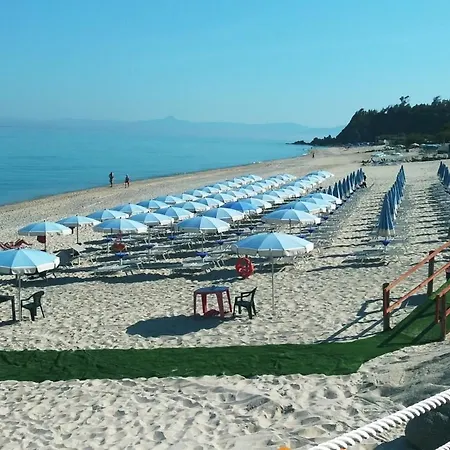 Hotel Villaggio Borgo Marino