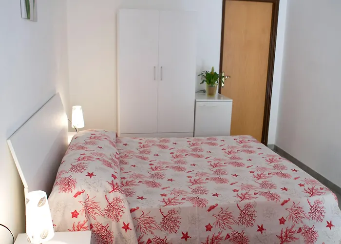 Villaggio Borgo Marino 3* זמברונה