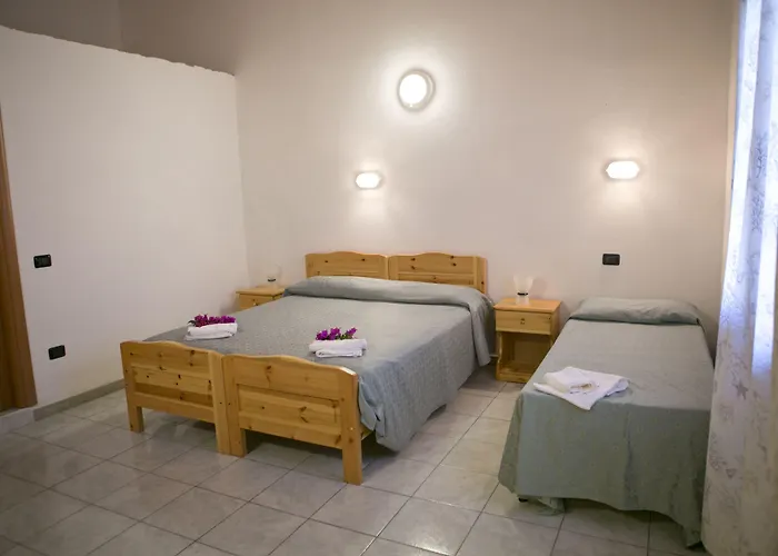 Villaggio Borgo Marino מלון 3*