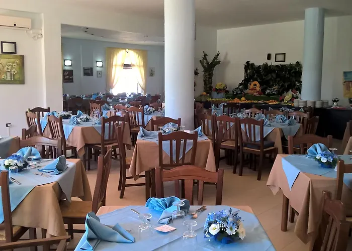 Villaggio Borgo Marino מלון 3*