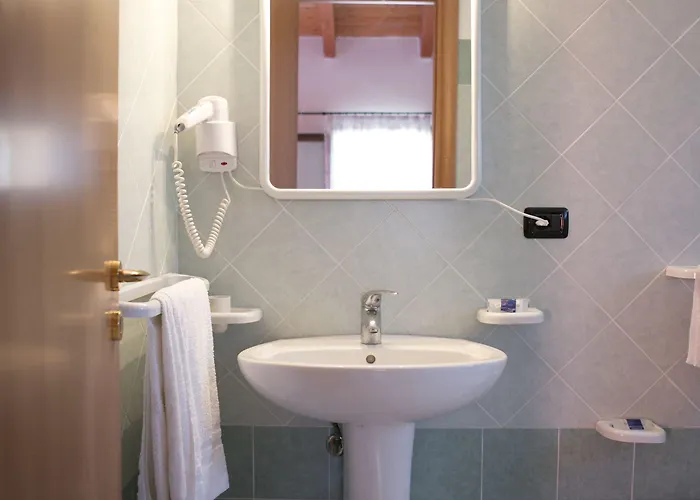 Villaggio Borgo Marino Hotel 3*